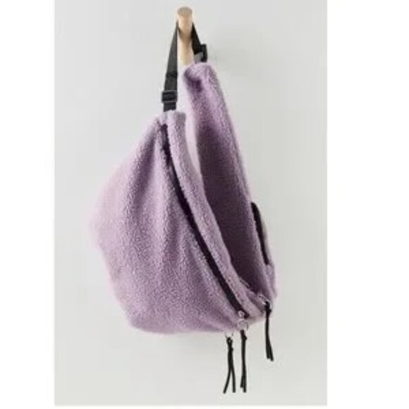 Free People FP Movement Overachiever Sherpa Sling Bag Lavender NWT - Picture 3 of 4
